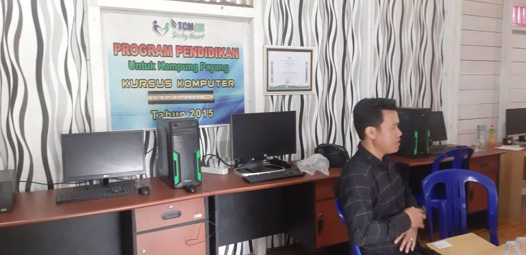 Empowering Communities through Computer Literacy Program